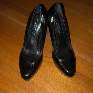Aldo patent leather black heels